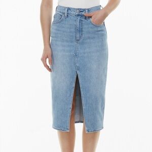 Aritzia The 90’s Halle Denim Skirt